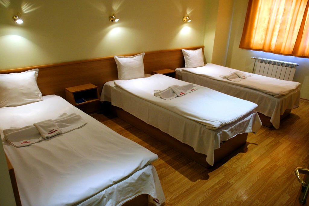 Hotel Mehdjarel Shumen Quarto foto
