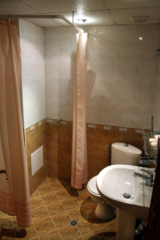 Hotel Mehdjarel Shumen Quarto foto